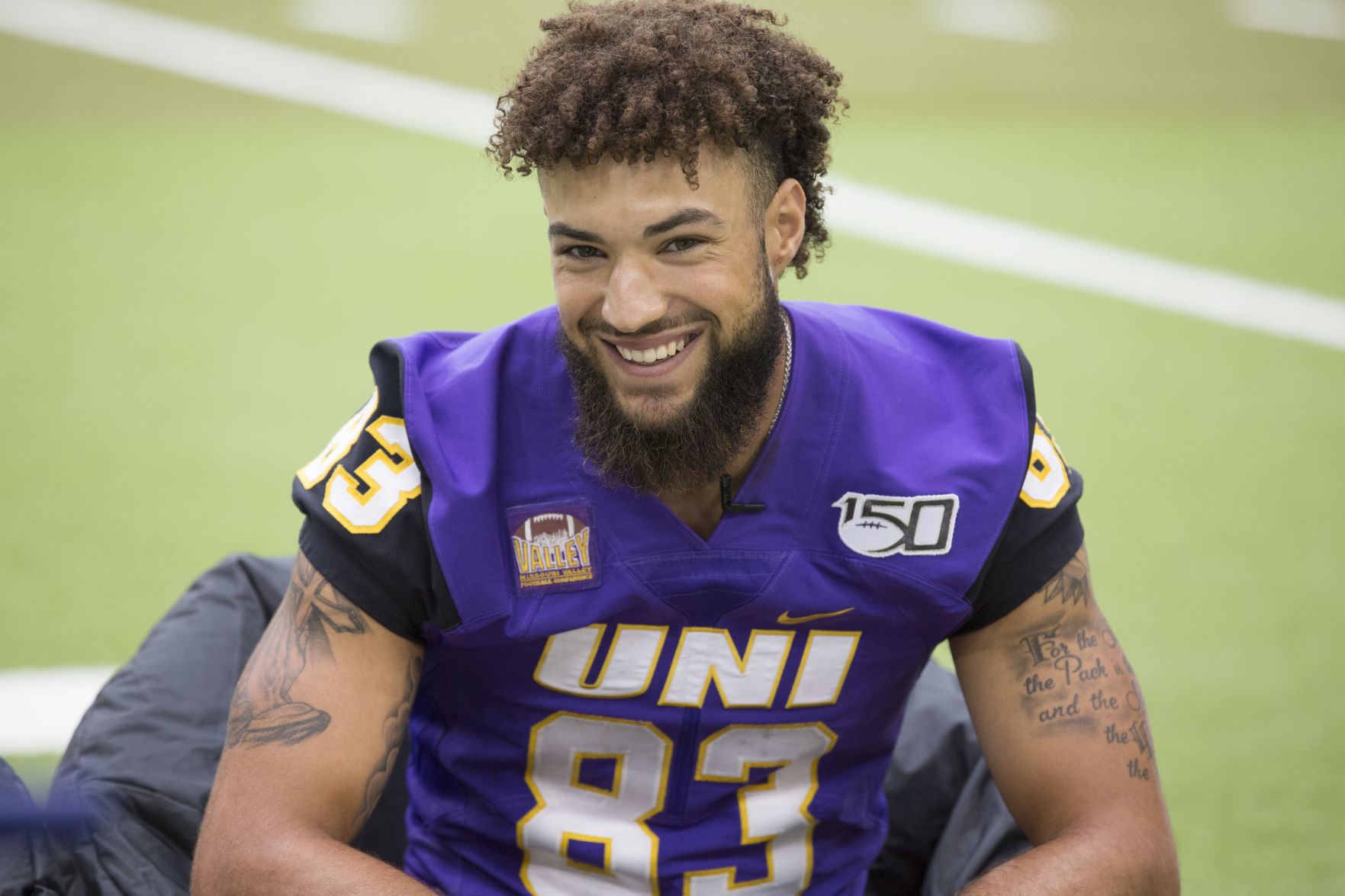 080719kw-uni-football-media-day-06